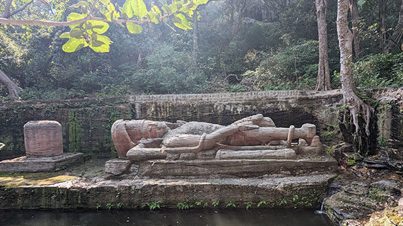 Lord Vishnu rock carving in Bandhavgarh National Park